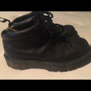 Men’s Dr Martens size 8